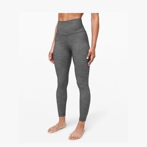 LULULEMON ALIGN™ PANT II 25"
Mini Heathered Herringbone Heathered Black EUC SZ 6